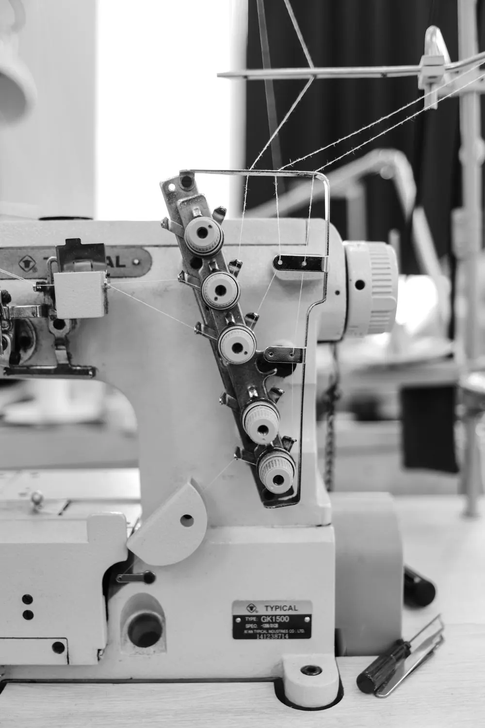 Overlock machine